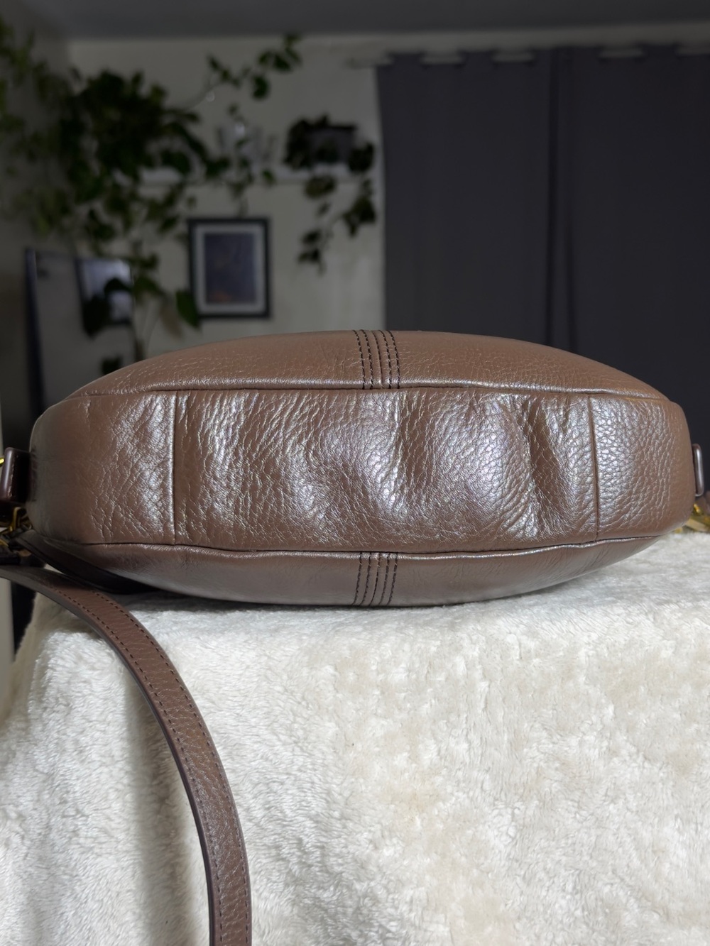 Fossil Jolie Brown Pebbled Leather Baguette Shoulder Bag - Picture 9 of 15